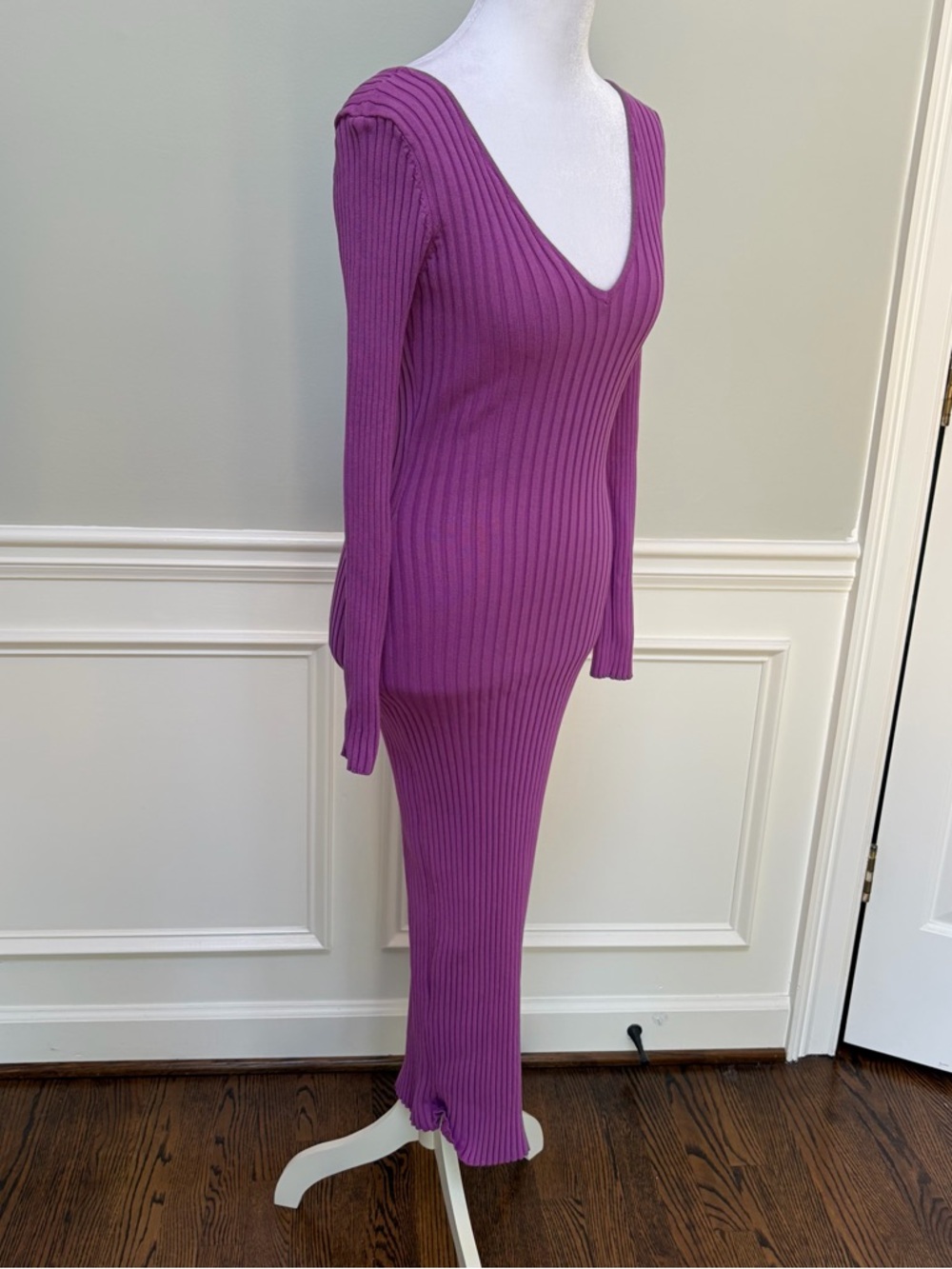 Goodtime USA Ribbed V-Neck Long Sleeve Maxi Dress in Orchid M